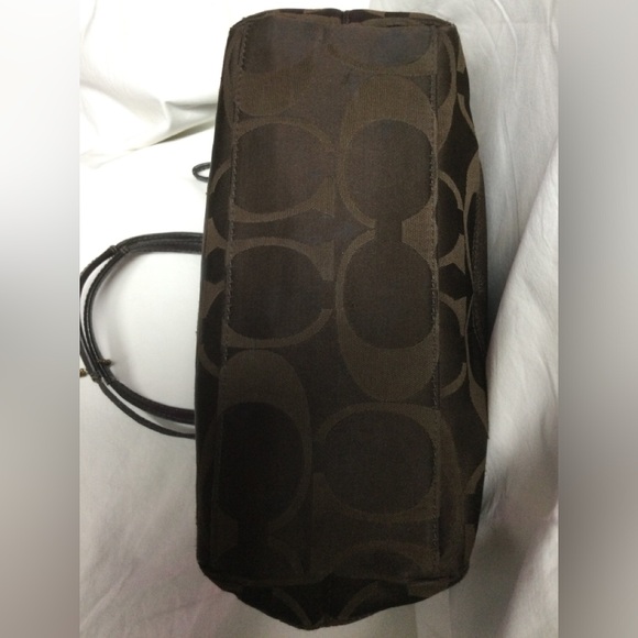 Coach Purse. Canvas - Picture 4 of 16